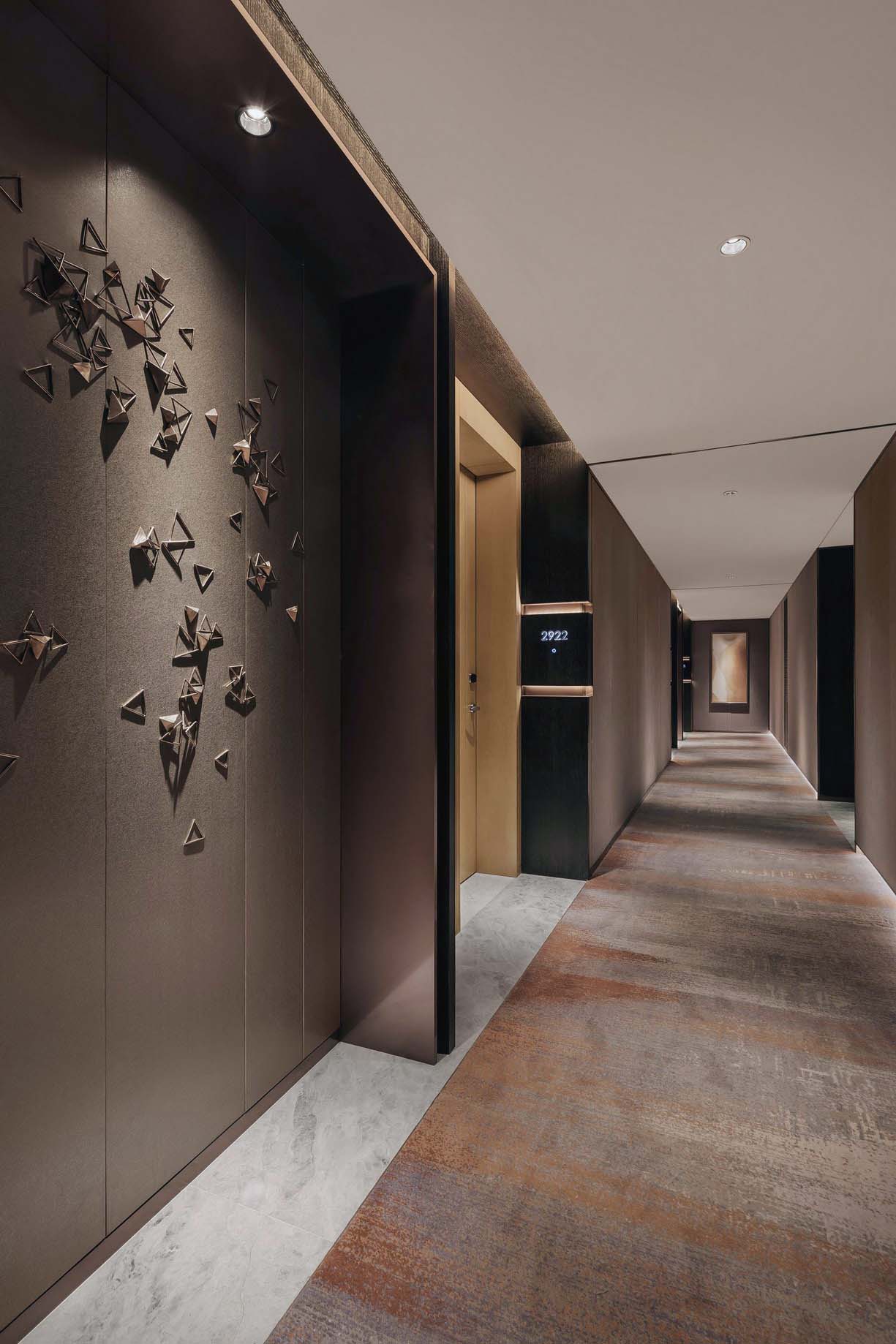 杨邦胜酒店设计集团休闲商务酒店设计-珠海洲际酒店客房走廊