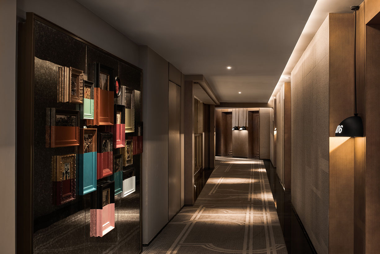 杨邦胜设计集团高端精品酒店设计作品-重庆沙磁公馆酒店客房走廊